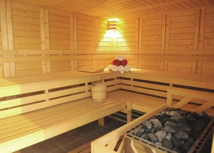 3-bedroom 4 People Pool Hammam Sauna Jacuzzi Apartamento Orelle